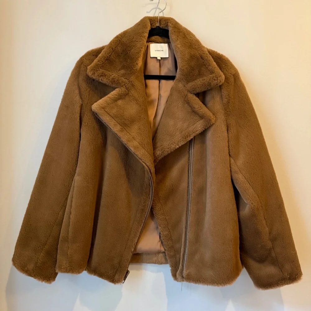 Vince Faux Fur zip moto jacket size Large - Picture 6 of 12
